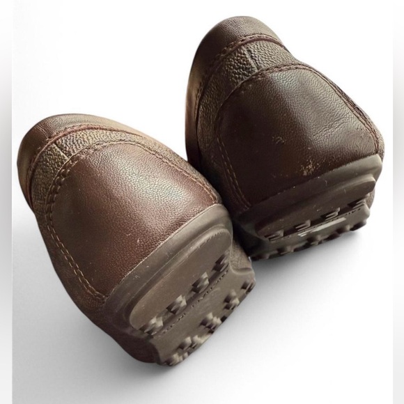 Woman’s Michael Kors Leather Loafers Size 8.5 - Picture 4 of 5